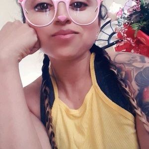 Meet your Posher, Paula